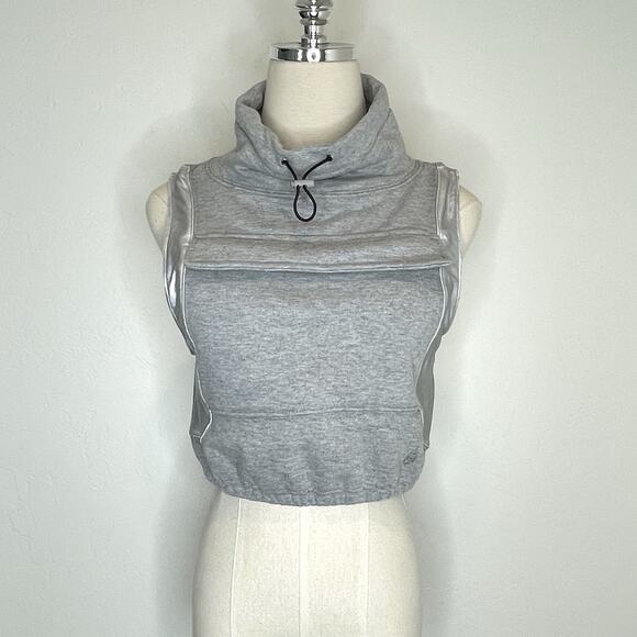 Free People Tops - Free People Movement Cropped Athletic Best Womens Small Gray Pocket Turtleneck